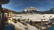 Archiviertes Webcam Bild: Hotel Post Lermoos: Zugspitze am 26 Feb 2026 um 14:11 Uhr