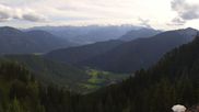 Archiviertes Webcam Bild: Oberammergau: Panoramablick Bergstation Laber am 26.08.2026 um 16:04 Uhr