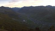 Archiviertes Webcam Bild: Blick auf Livigno vom Crap de la Pare am 17.10.2026 um 18:05 Uhr