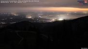 Archiviertes Webcam Bild: Kampenwand - Blick über den Chiemsee am 08.08.2026 um 04:37 Uhr