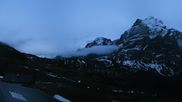 Archived webcam image showing Grindelwald First midway station on 6 May 2026 at 04:12