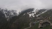 Archived webcam image showing Panoramic view: Checrouit and Courmayeur on 1 May 2026 at 07:28