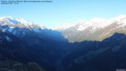 Archiviertes Webcam Bild: Zillertal - Blick zum Grinberg am 30.04.2026 um 07:21 Uhr