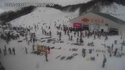 Archived webcam image showing Gala Yuzawa Ski Resort - Central Area on 14 Mar 2026 at 07:26