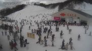 Archived webcam image showing Gala Yuzawa Ski Resort - Central Area on 14 Mar 2026 at 02:26
