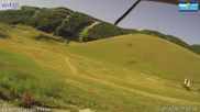 Archiviertes Webcam Bild: Campo Felice – Seillift Baby Campo Felice, Piste Scorpione und Sessellift Nibbio am 12.07.2026 um 08:13 Uhr