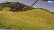 Archived webcam image showing Campo Felice - rope lift Baby Campo Felice, slope Scorpione and chairlift Nibbio on 26 Aug 2026 at 08:32
