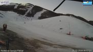 Archiviertes Webcam Bild: Campo Felice – Seillift Baby Campo Felice, Piste Scorpione und Sessellift Nibbio am 26 Feb 2026 um 06:31 Uhr