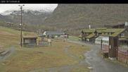 Archived webcam image showing Myrkdalen Hotel at base station chair lift Myrkdalsekspressen on 10 Oct 2026 at 10:32