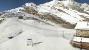 Archived webcam image showing Saas Fee - Längfluh chair lift on 9 Oct 2026 at 10:01