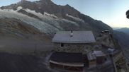 Archived webcam image showing Saas Fee - Längfluh Glacier on 15 Aug 2026 at 06:11