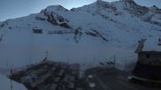 Archived webcam image showing Saas Fee - Längfluh Glacier on 26 Feb 2026 at 18:32