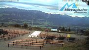 Archiviertes Webcam Bild: Bergstation Mittagbahn - Blick nach Süden am 26.08.2026 um 06:56 Uhr
