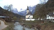 Archiviertes Webcam Bild: Ramsau bei Berchtesgaden - Ortskirche St. Sebastian am 12.04.2026 um 08:58 Uhr