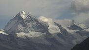 Archiviertes Webcam Bild: 4 Vallées: Blick Richtung Dent Blanche und Matterhorn am 26.08.2026 um 16:10 Uhr