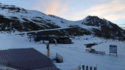 Archiviertes Webcam Bild: Samnaun Alp Trida: Talstation Viderjochbahnen am 16.04.2026 um 06:07 Uhr