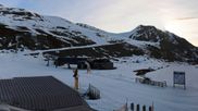 Archiviertes Webcam Bild: Samnaun Alp Trida: Talstation Viderjochbahnen am 16.04.2026 um 07:07 Uhr