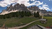 Archived webcam image showing Geislerspitzen - View from Geisleralm on 29 May 2026 at 14:22