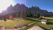 Archiviertes Webcam Bild: Geisleralm: Blick auf die Geislerspitzen am 26.08.2026 um 08:00 Uhr