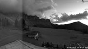 Archiviertes Webcam Bild: Geisleralm: Blick auf die Geislerspitzen am 30.08.2026 um 20:36 Uhr