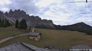 Archiviertes Webcam Bild: Geisleralm: Blick auf die Geislerspitzen am 15.10.2026 um 12:12 Uhr