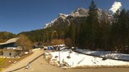 Archiviertes Webcam Bild: Ehrwald: Talstation Tiroler Zugspitzbahn am 07.04.2026 um 14:50 Uhr