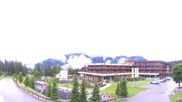 Archiviertes Webcam Bild: Ehrwald: Talstation Tiroler Zugspitzbahn am 10.06.2026 um 14:52 Uhr