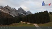 Archived webcam image showing Feldernalm in Ehrwald - Zugspitze on 27 Oct 2026 at 07:05