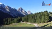 Archived webcam image showing Feldernalm in Ehrwald - Zugspitze on 27 Oct 2026 at 09:05