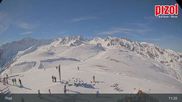 Archiviertes Webcam Bild: Pizol: Laufböden Pardiel Bergstation am 26 Feb 2026 um 11:10 Uhr