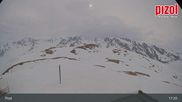 Archiviertes Webcam Bild: Pizol: Laufböden Pardiel Bergstation am 12.04.2026 um 17:09 Uhr