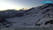 Archiviertes Webcam Bild: Kaunertaler Gletscher: Karlesjoch am 28.05.2026 um 05:30 Uhr
