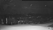 Archived webcam image showing Lake Louise - Whitehorn Lodge on 4 Apr 2026 at 10:59