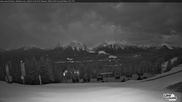 Archived webcam image showing Lake Louise - Whitehorn Lodge on 4 Apr 2026 at 14:59