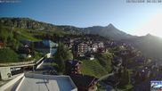 Archived webcam image showing Aletsch Arena: Dorf Bettmeralp on 28 May 2026 at 07:48
