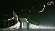 Archiviertes Webcam Bild: Spindlermühle - Bergstation Sessellift Medvědín am 26 Feb 2026 um 19:08 Uhr