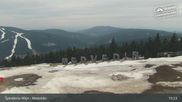 Archiviertes Webcam Bild: Spindlermühle - Bergstation Sessellift Medvědín am 12.04.2026 um 15:07 Uhr