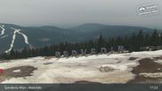 Archiviertes Webcam Bild: Spindlermühle - Bergstation Sessellift Medvědín am 12.04.2026 um 17:07 Uhr