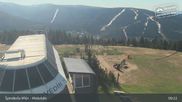 Archived webcam image showing Špindlerův Mlýn - Medvědín on 1 May 2026 at 09:27