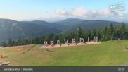 Archiviertes Webcam Bild: Spindlermühle - Bergstation Sessellift Medvědín am 28.07.2026 um 08:37 Uhr
