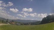 Archiviertes Webcam Bild: Dreisesselbergmassiv und Neureichenau am 25.05.2026 um 10:10 Uhr