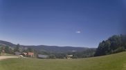 Archiviertes Webcam Bild: Dreisesselbergmassiv und Neureichenau am 28.05.2026 um 12:40 Uhr