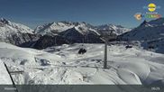 Archiviertes Webcam Bild: Bergstation Sessellift Riedkopf (Klösterle) am 26 Feb 2026 um 09:56 Uhr