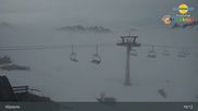Archiviertes Webcam Bild: Bergstation Sessellift Riedkopf (Klösterle) am 12.04.2026 um 19:49 Uhr