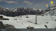 Archiviertes Webcam Bild: Bergstation Sessellift Riedkopf (Klösterle) am 18.04.2026 um 13:04 Uhr
