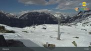 Archiviertes Webcam Bild: Bergstation Sessellift Riedkopf (Klösterle) am 18.04.2026 um 17:04 Uhr