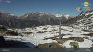 Archiviertes Webcam Bild: Bergstation Sessellift Riedkopf (Klösterle) am 01.05.2026 um 17:30 Uhr