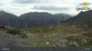 Archiviertes Webcam Bild: Bergstation Sessellift Riedkopf (Klösterle) am 26.08.2026 um 07:20 Uhr