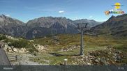 Archiviertes Webcam Bild: Bergstation Sessellift Riedkopf (Klösterle) am 26.08.2026 um 11:20 Uhr