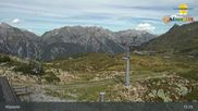Archiviertes Webcam Bild: Bergstation Sessellift Riedkopf (Klösterle) am 26.08.2026 um 15:20 Uhr